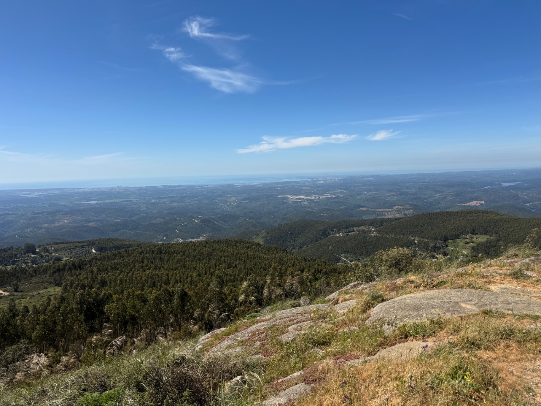 Collines et terrains constructibles de l'arrière-pays algarvio